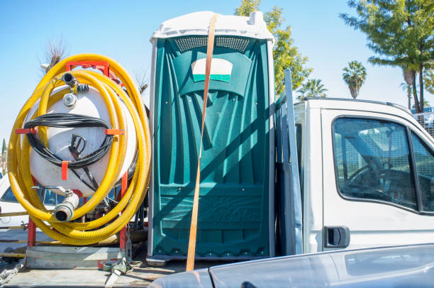 Best Portable toilet rental cost  in Cuero, TX